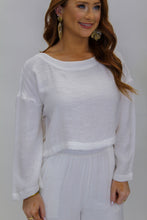 Load image into Gallery viewer, Flutter Away Cropped Blouse- White
