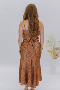 Kelly Sweetheart Midi Dress-Brown