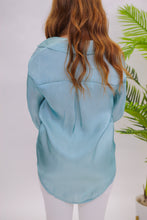 Load image into Gallery viewer, Modern V Neck Button Up- Mint
