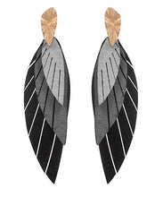 Load image into Gallery viewer, Suede Leaves Earrings
