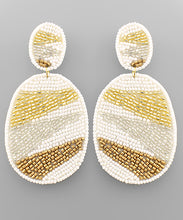 Load image into Gallery viewer, Geometric Pattern Oval Earrings
