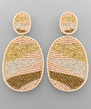 Load image into Gallery viewer, Geometric Pattern Oval Earrings
