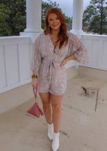 Load image into Gallery viewer, Kiki Kimono Sleeve Romper- Taupe Abstract
