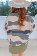 Load image into Gallery viewer, Autumn Camo Styler Jacket
